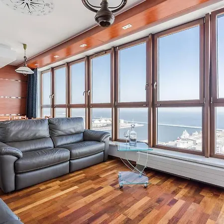 Urbannestgroup & 1 Sea Tower * 格丁尼亚